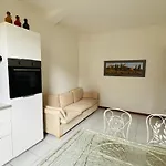 Appartamento Meschihouse - Leonardo 35 *